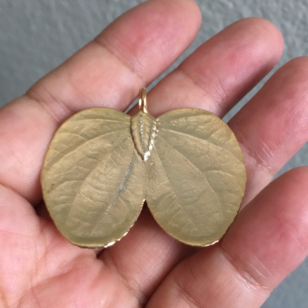 Rare 24k Gold Dipped Real Leaf Pendant - image 4